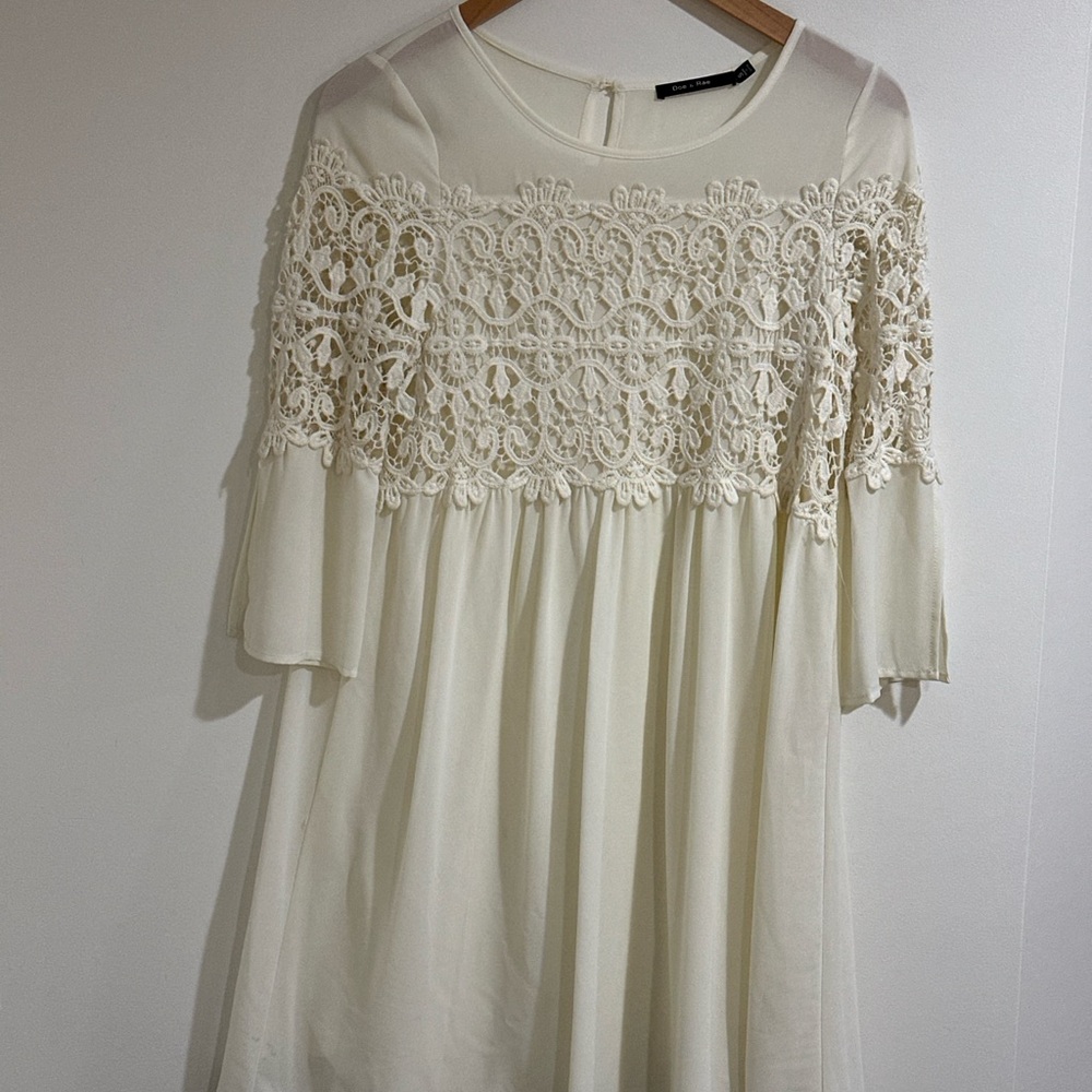 Doe & Rae Cream Textured Dress